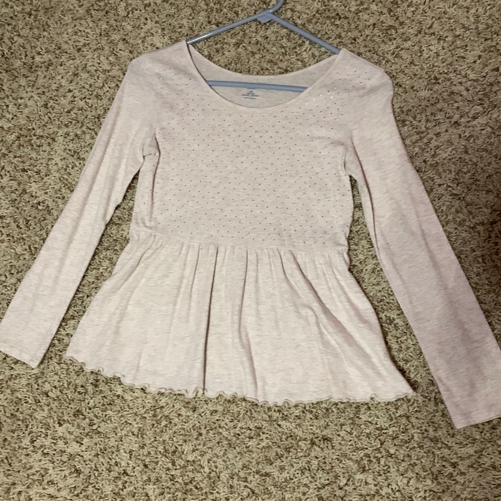 Cream colored long sleeve shirt from Old Navy.